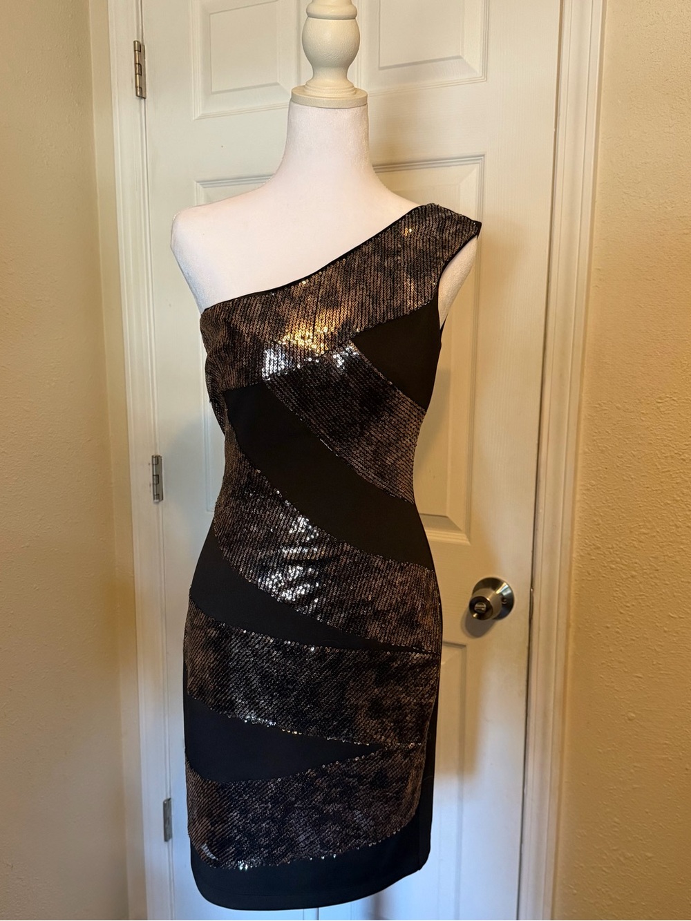 Y2K Guess Black and Cheetah Print Sequin Bodycon Dress